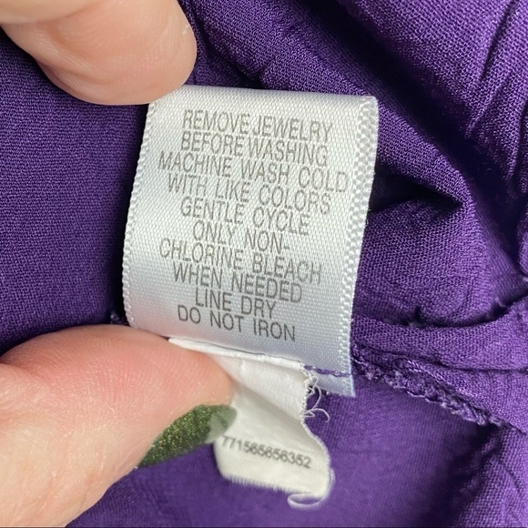 Croft & Barrow Textured Button Down Blouse Women's Small Purple Stretch - Picture 10 of 10